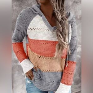 Knitted color block, pullover beach wear hoodie.
Size Small